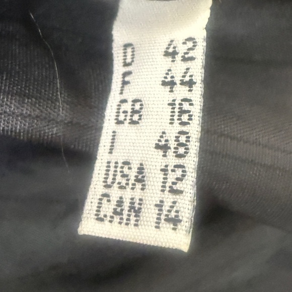 Vintage Jean Paul Women's Black Quilted Embroidered Black and Gold Jacket SZ 12 - Picture 11 of 16